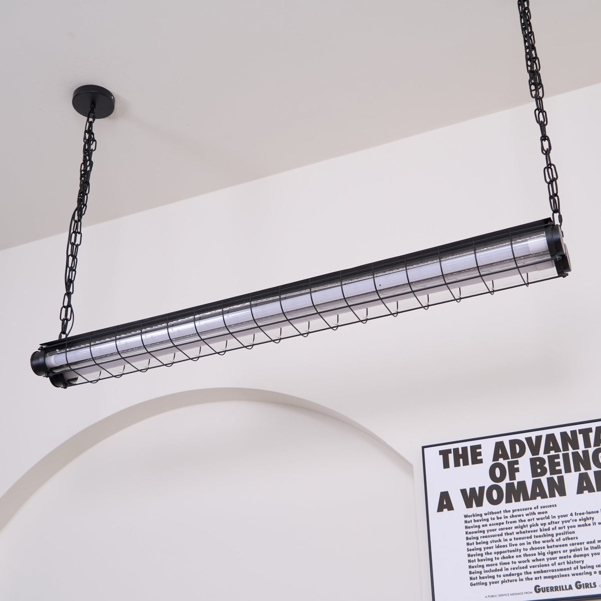 מנורת תלייה קווית תעשייתית Arorisra, 123cm, LED מובנה