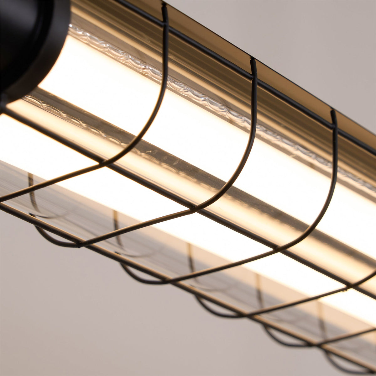מנורת תלייה קווית תעשייתית Arorisra, 123cm, LED מובנה