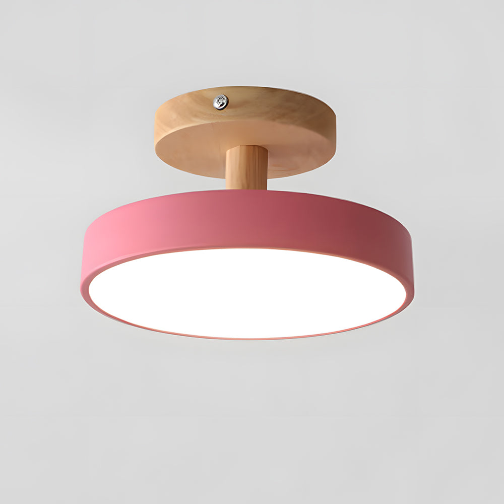 LED stropní svítidlo - minimalistický design s dřevěným akcentem