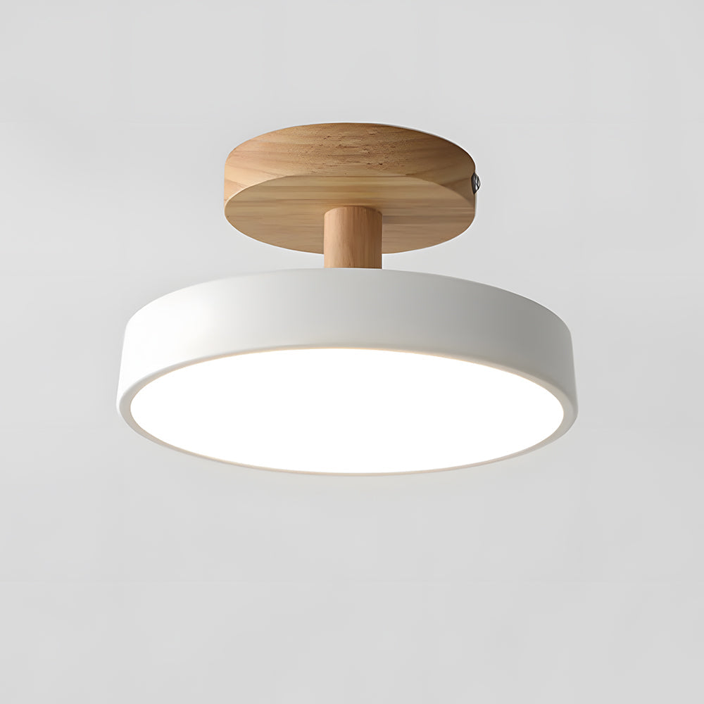 LED stropní svítidlo - minimalistický design s dřevěným akcentem