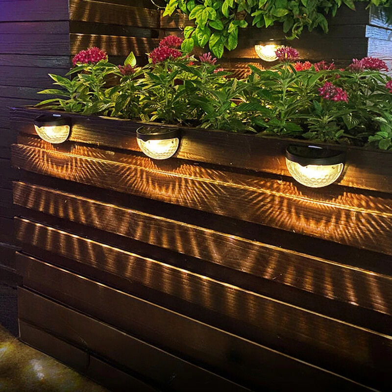 Lanterna de Parede Solar Radiance – Luz Exterior Resistente às Intempéries
