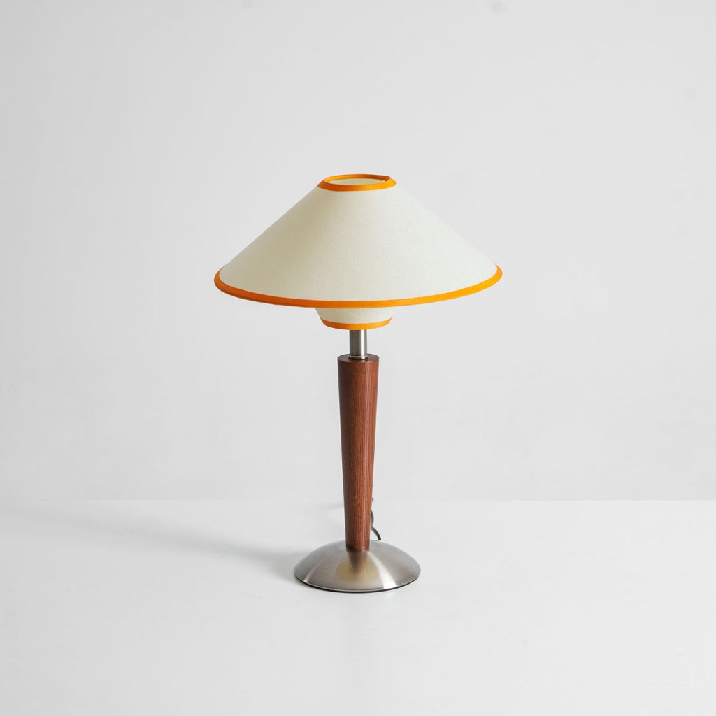 Talonwood Table Lamp — ∅11.8″ × H17.3″, Tan And Walnut Variant