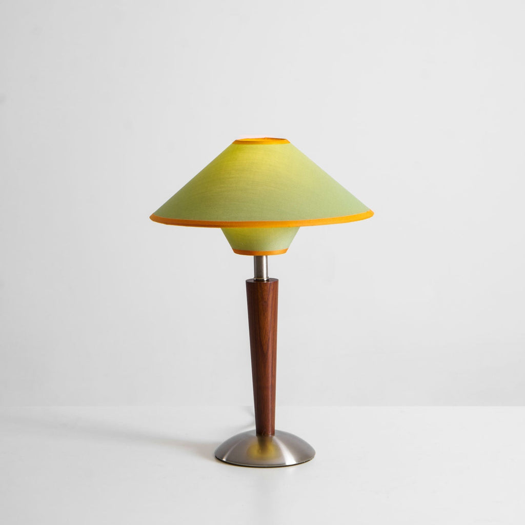 Talonwood Table Lamp — ∅11.8″ × H17.3″, Tan And Walnut Variant