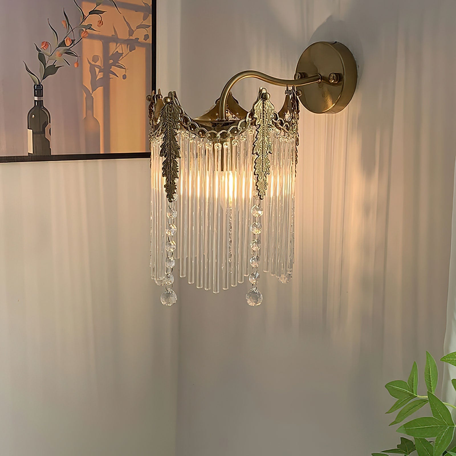 Vacarro Wall Lamp — Decorative Interior Sconce