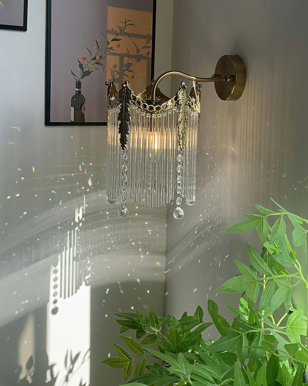 Vacarro Wall Lamp — Decorative Interior Sconce