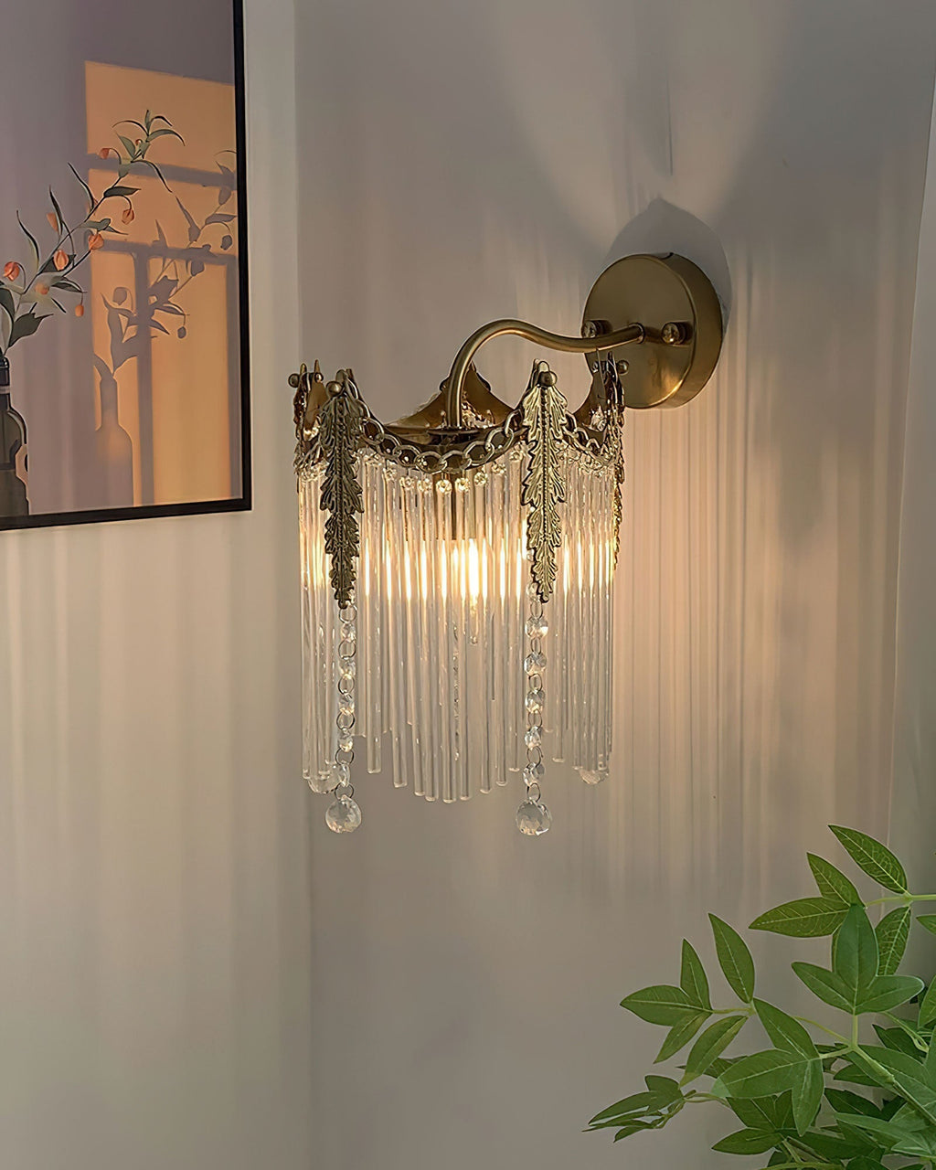 Vacarro Wall Lamp — Decorative Interior Sconce