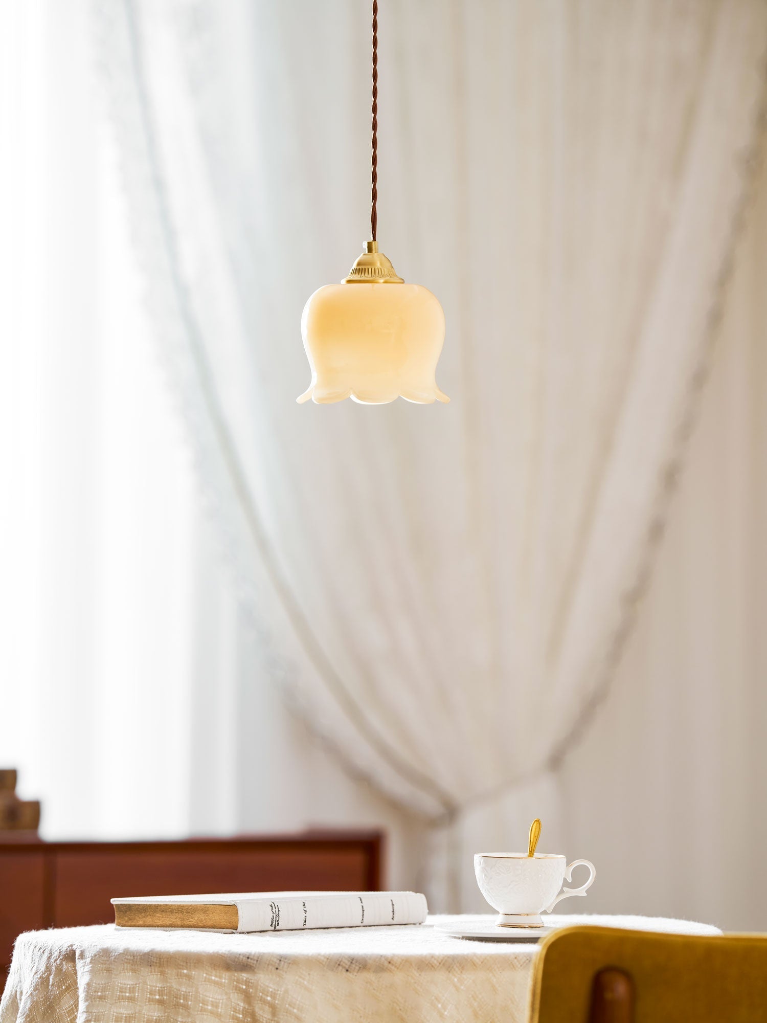 Valley Flower Pendant Lamp — Sculptural Bell-Shaped Shade