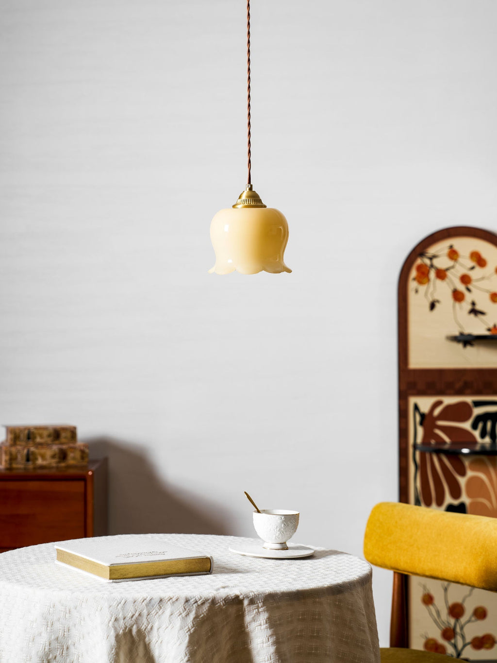 Valley Flower Pendant Lamp — Sculptural Bell-Shaped Shade