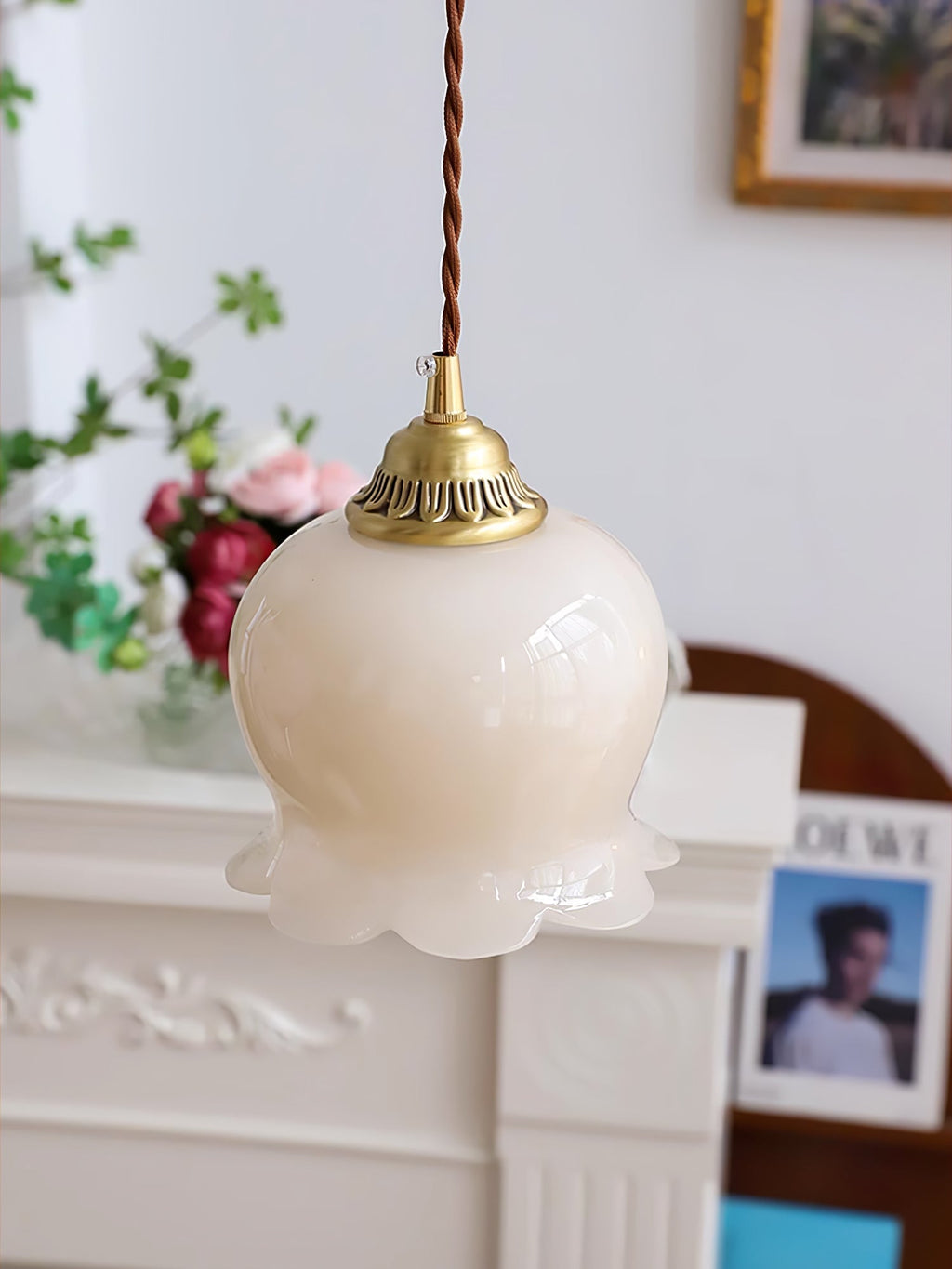 Valley Flower Pendant Lamp — Sculptural Bell-Shaped Shade
