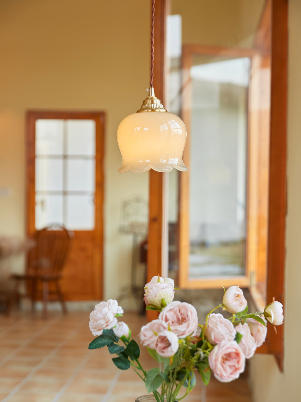 Valley Flower Pendant Lamp — Sculptural Bell-Shaped Shade