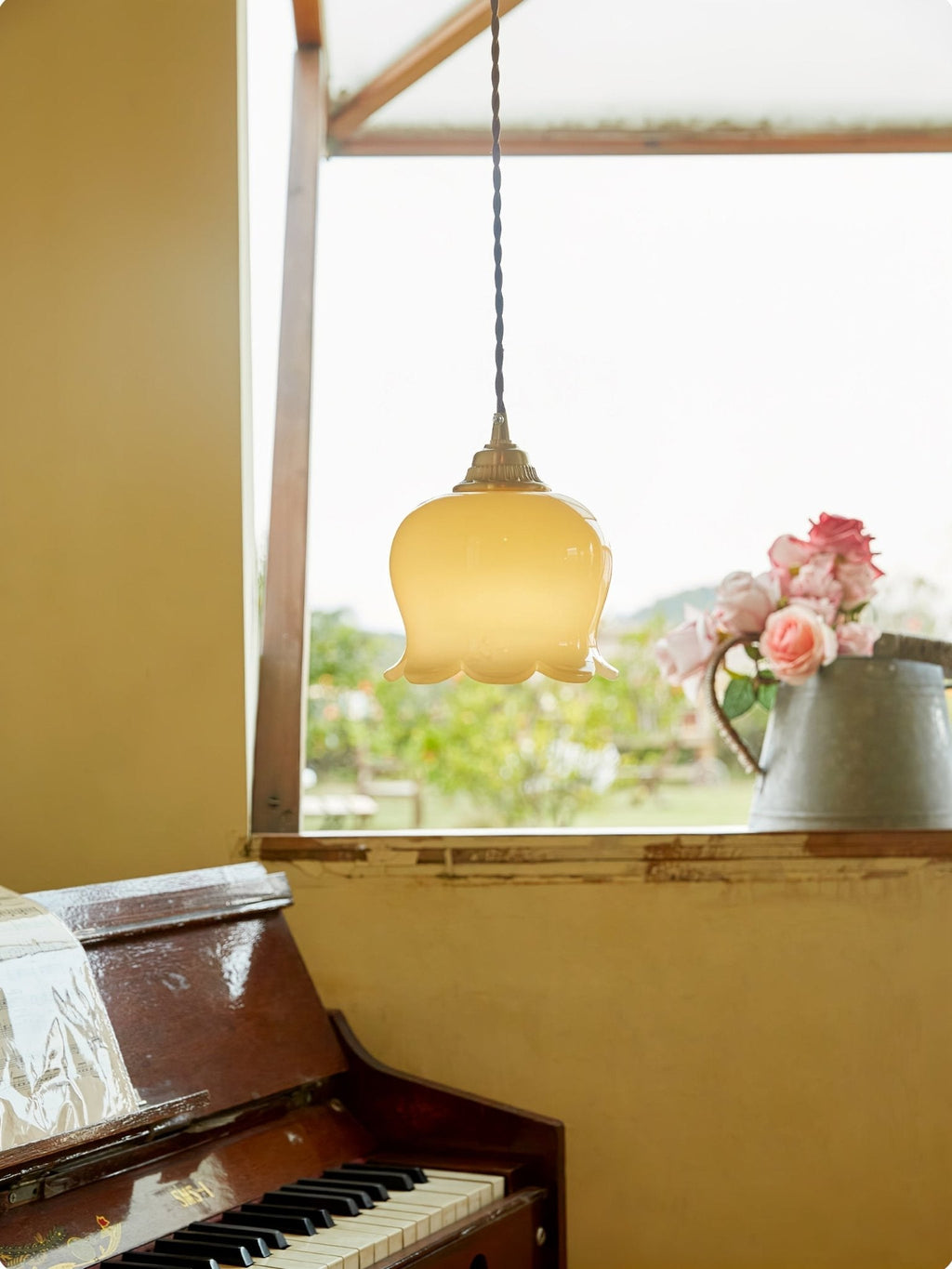 Valley Flower Pendant Lamp — Sculptural Bell-Shaped Shade