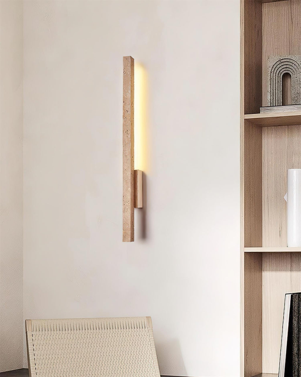 Lampada da parete sottile Opalyn in travertino - LED integrato bianco caldo 3000K
