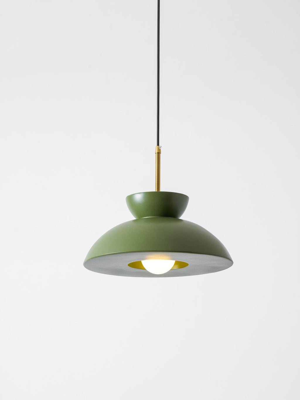 Závěsná lampa Veepee — obrácený sochařský design