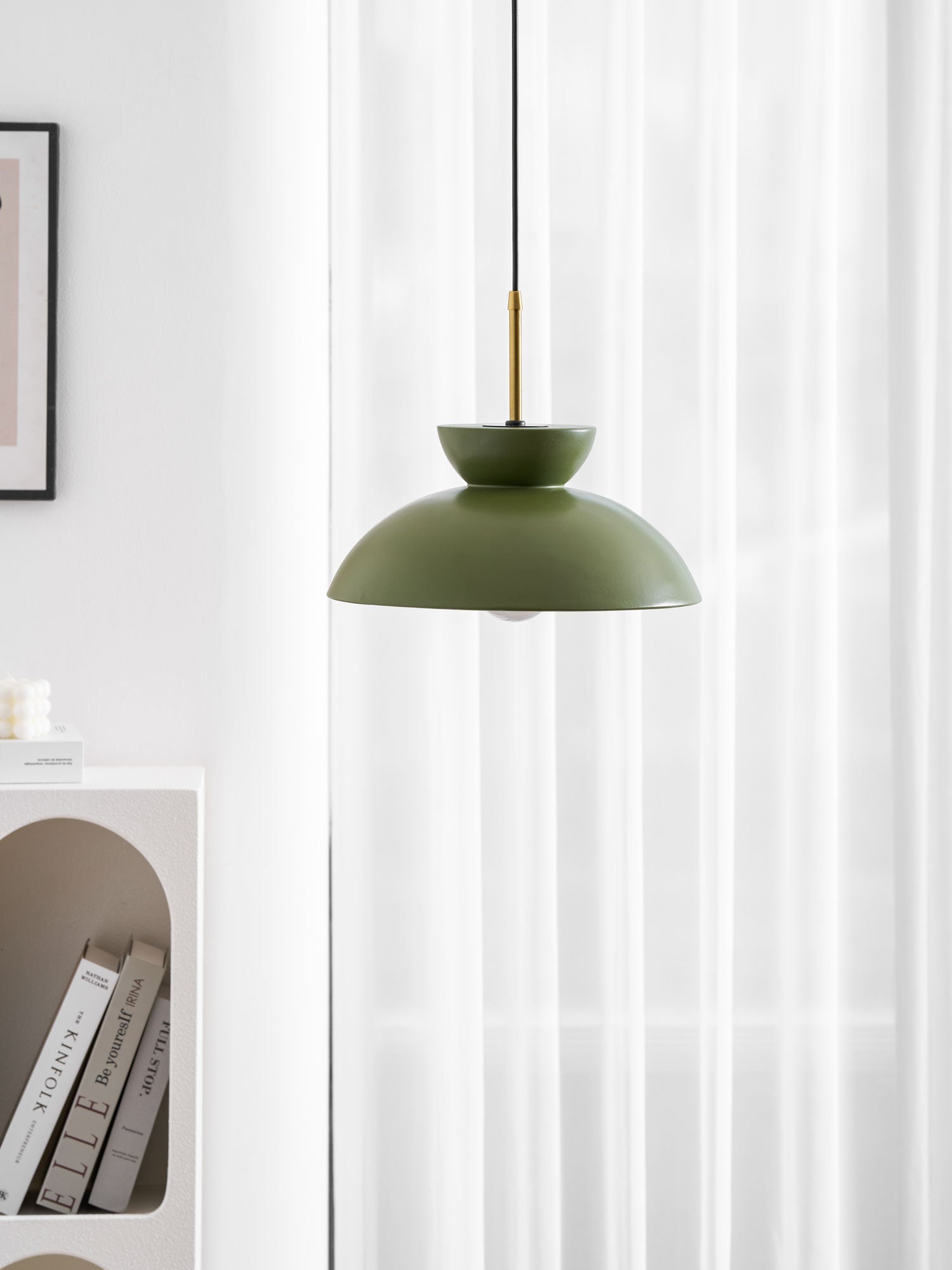 Závěsná lampa Veepee — obrácený sochařský design