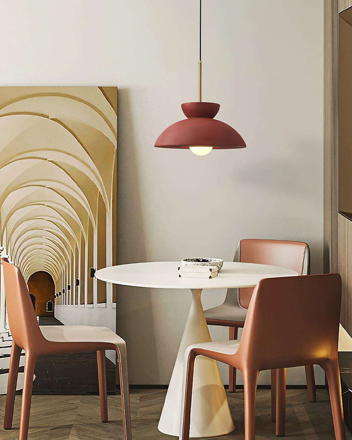 Závěsná lampa Veepee — obrácený sochařský design
