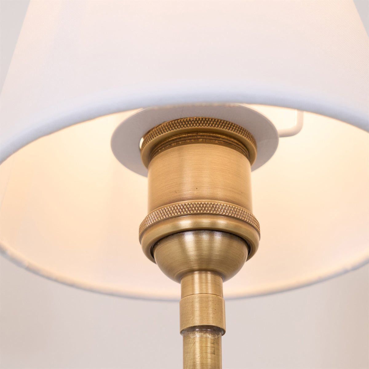 Nástěnná lampa Victor - černý bronz, látkové stínidlo