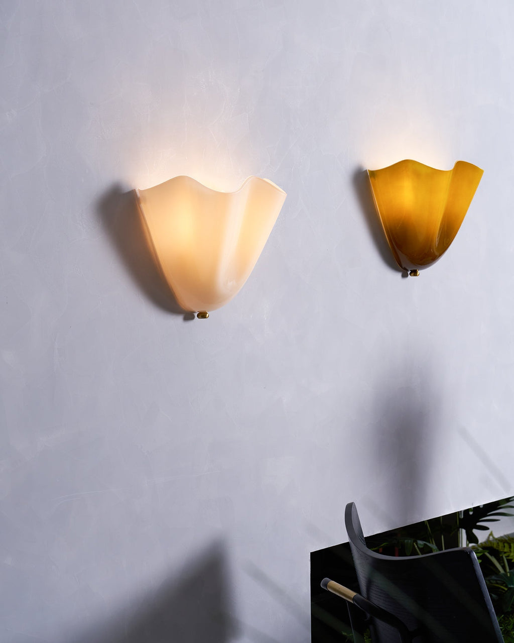 Petalia VKL-1012 Wall Light — 11×10×5.1 Inches