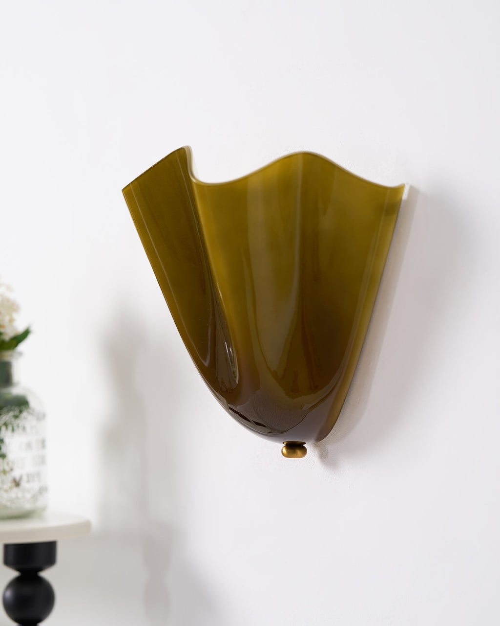 Petalia VKL-1012 Wall Light — 11×10×5.1 Inches