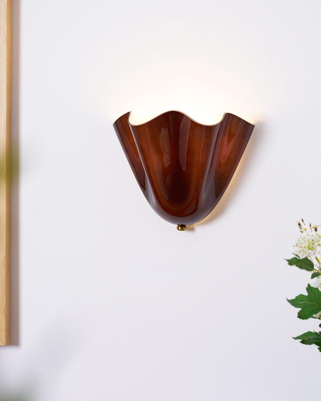 Petalia VKL-1012 Wall Light — 11×10×5.1 Inches