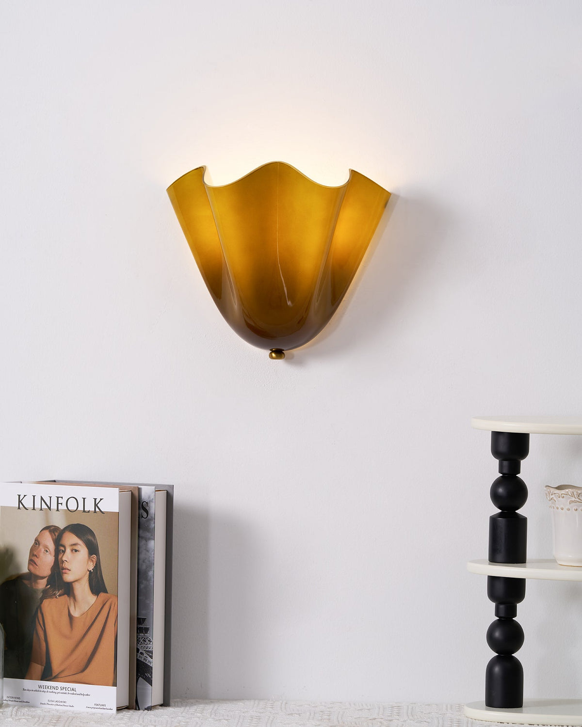 Petalia VKL-1012 Wall Light — 11×10×5.1 Inches