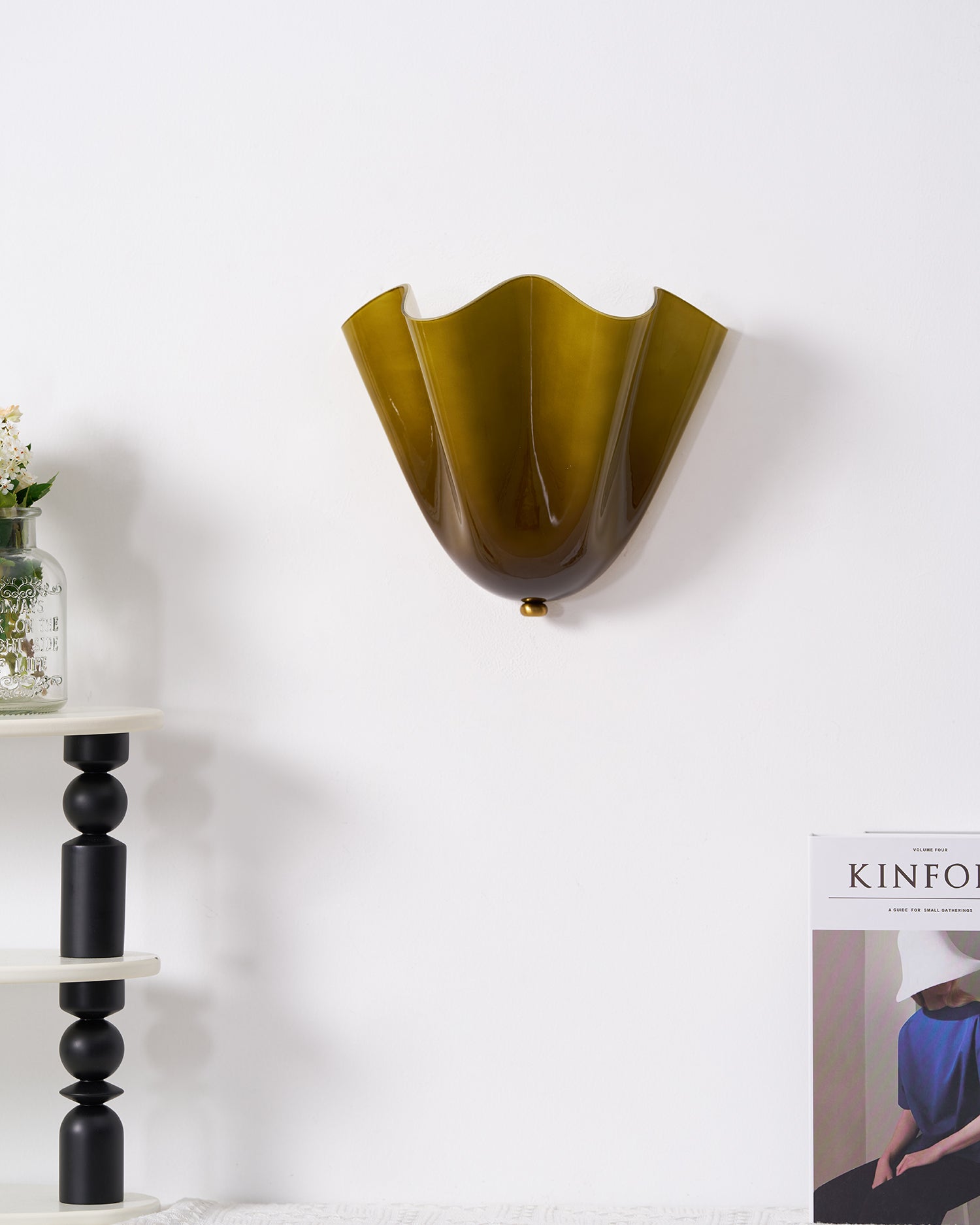 Petalia VKL-1012 Wall Light — 11×10×5.1 Inches