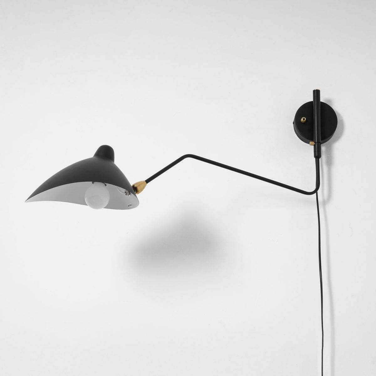 One-Arm Wall Sconce — 47″ Reach, Sculpted Design