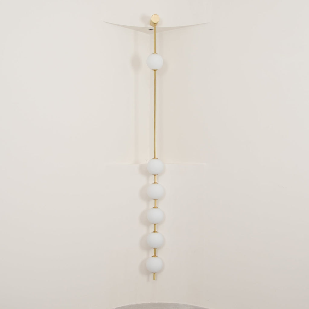 Vertical Balls Wall Lamp — Linear Sphere Chain