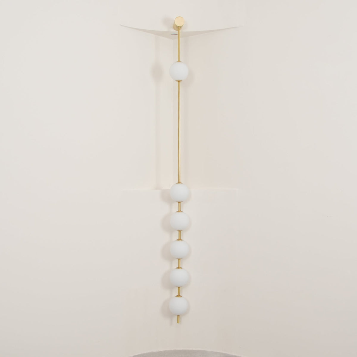 Vertical Balls Wall Lamp — Linear Sphere Chain