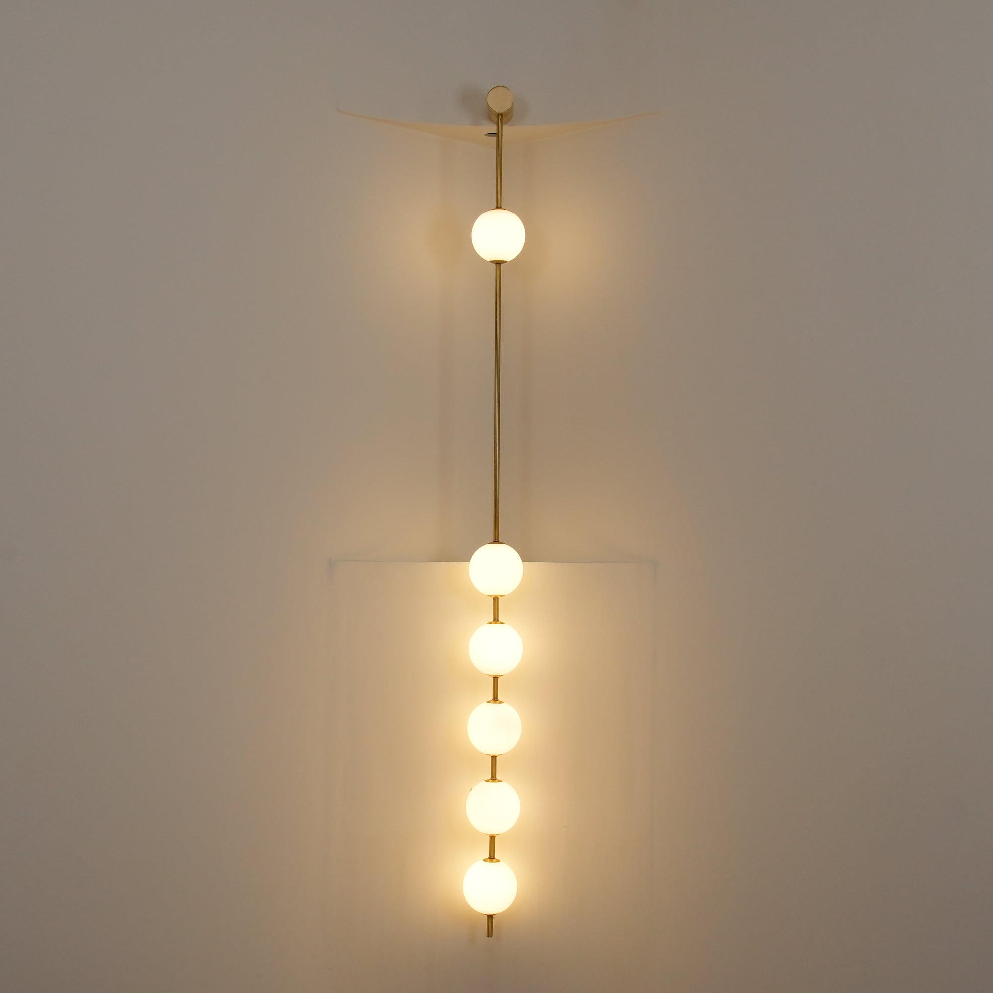 Vertical Balls Wall Lamp — Linear Sphere Chain