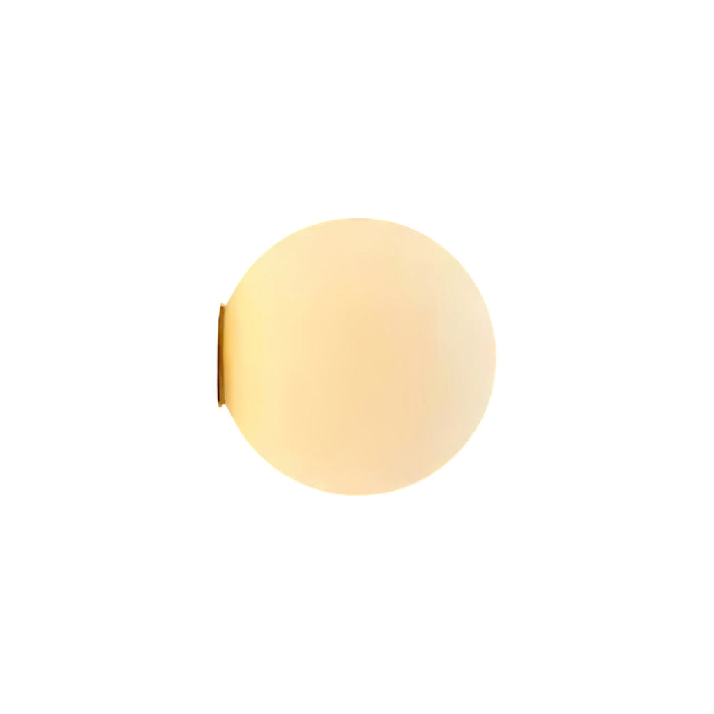 Moderní minimalistická skleněná nástěnná lampa Vimala — čistý design na stěnu