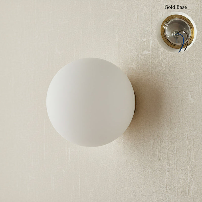 Moderní minimalistická skleněná nástěnná lampa Vimala — čistý design na stěnu