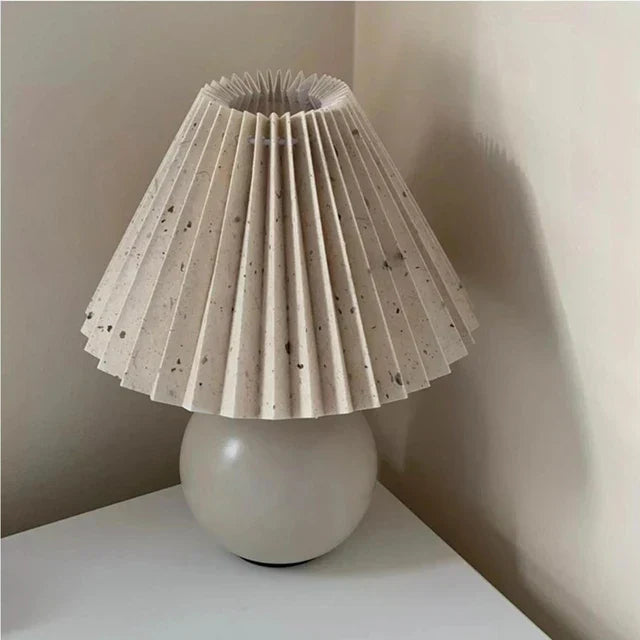 Arcadia skládací stolní lampa ve starobylém stylu s klasickým půvabem
