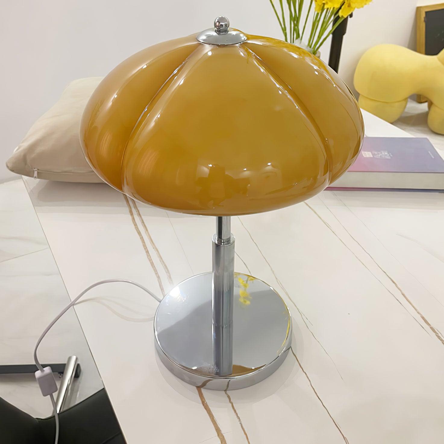 Svampebordlampe i Bauhaus-stil | Orntli