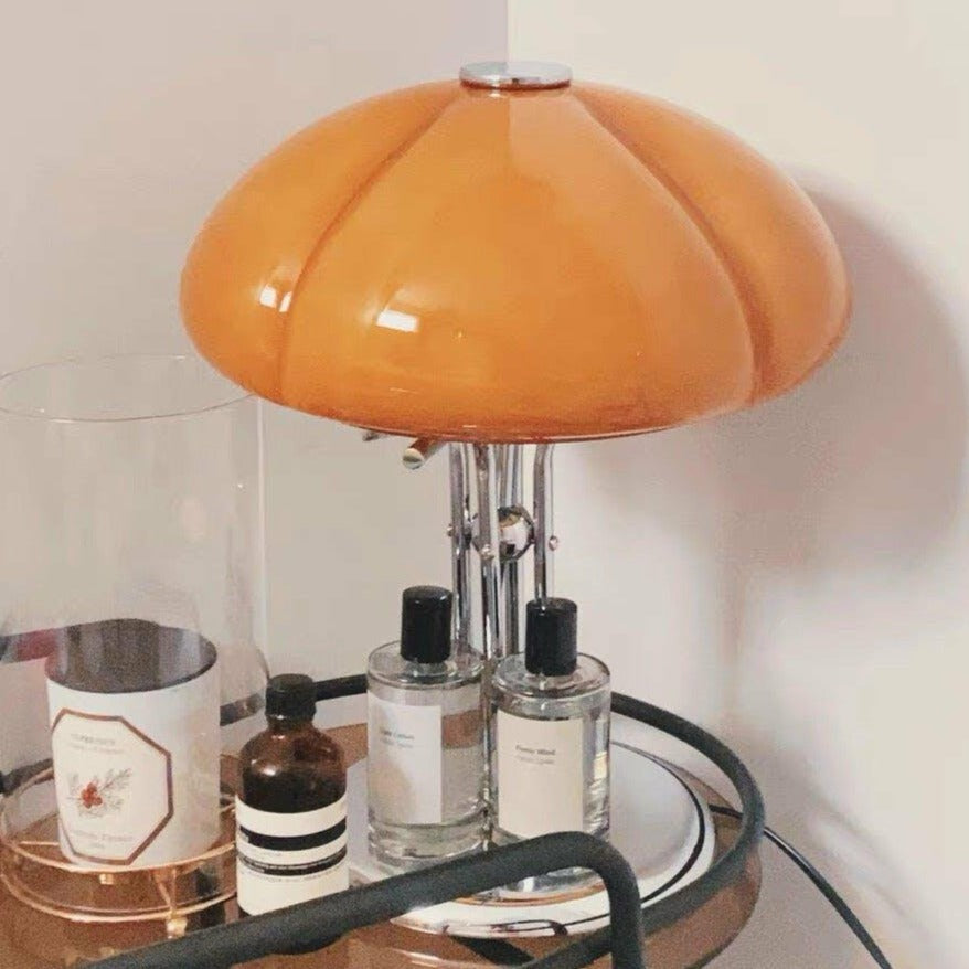 Svampebordlampe i Bauhaus-stil | Orntli