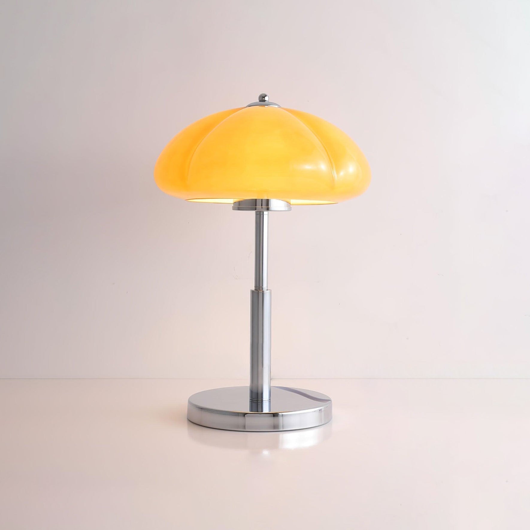 Svampebordlampe i Bauhaus-stil | Orntli