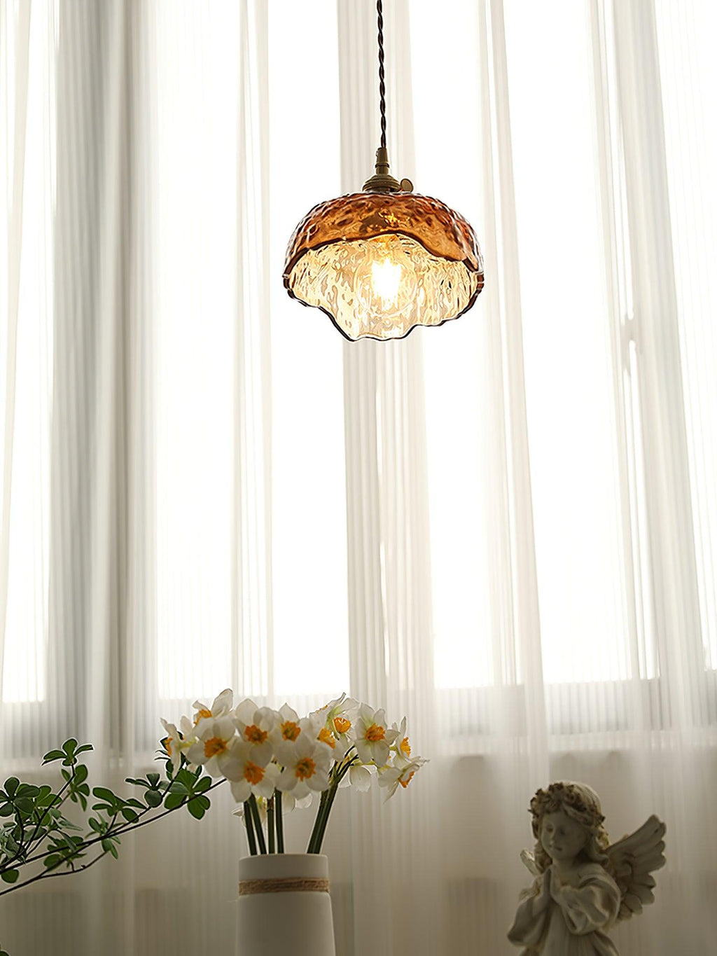 Lampada a sospensione da soffitto in vetro marrone vintage
