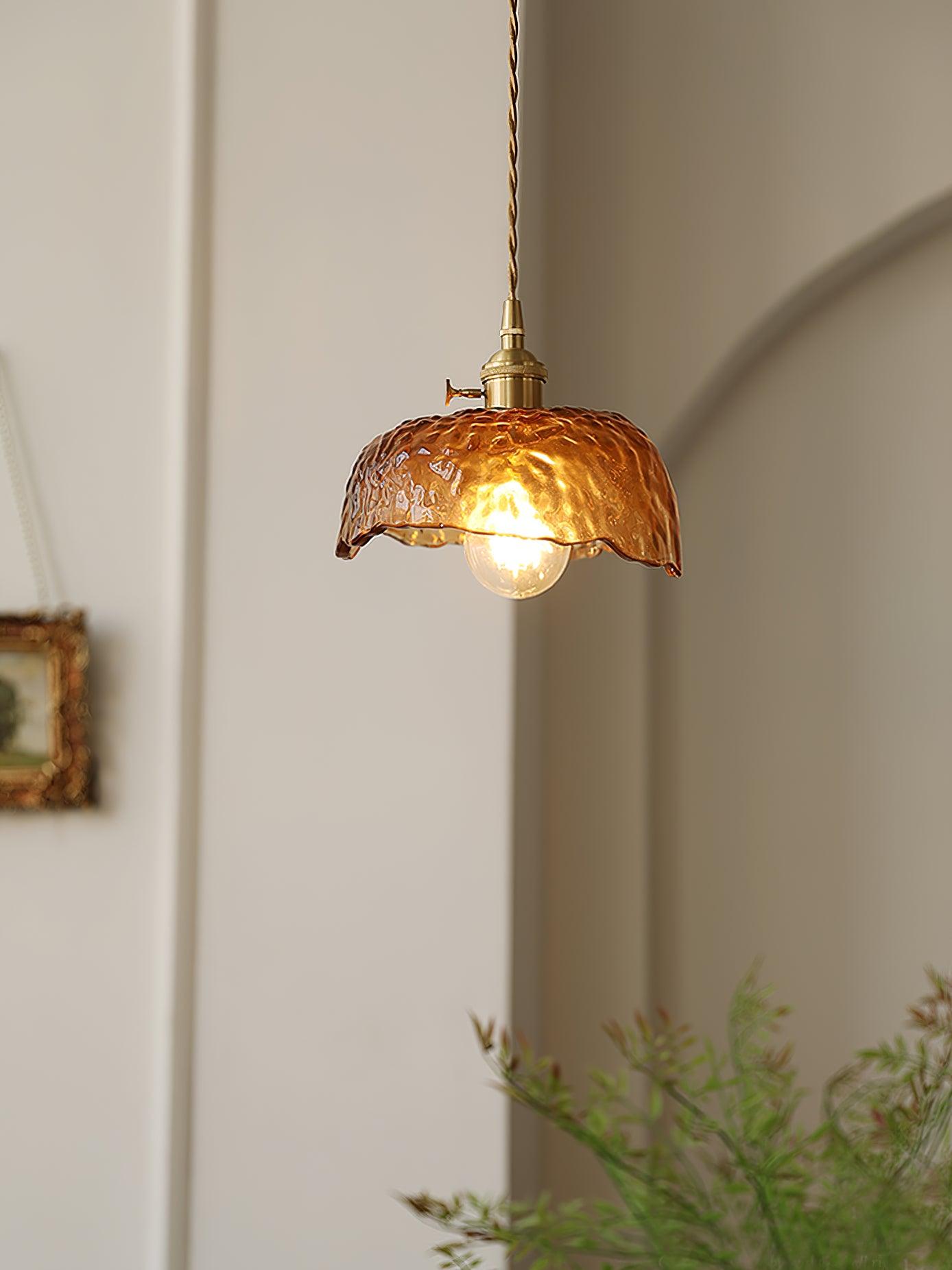 Lampada a sospensione da soffitto in vetro marrone vintage