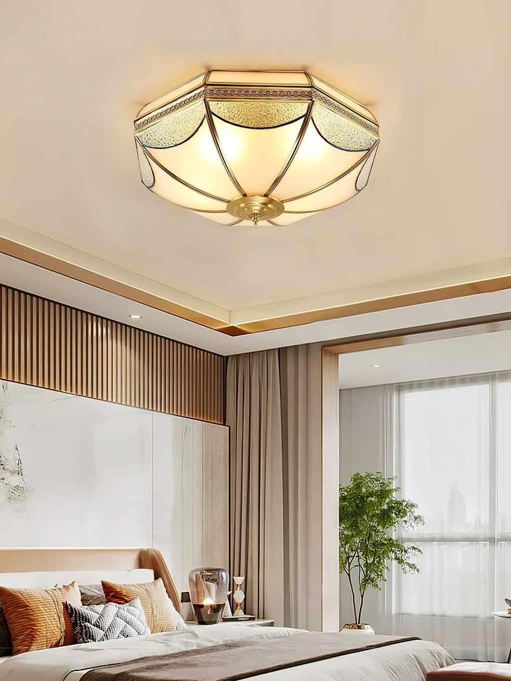 Lampada da soffitto a cupola Ellaeara in stile industriale — Struttura in ottone massiccio, diffusore in vetro