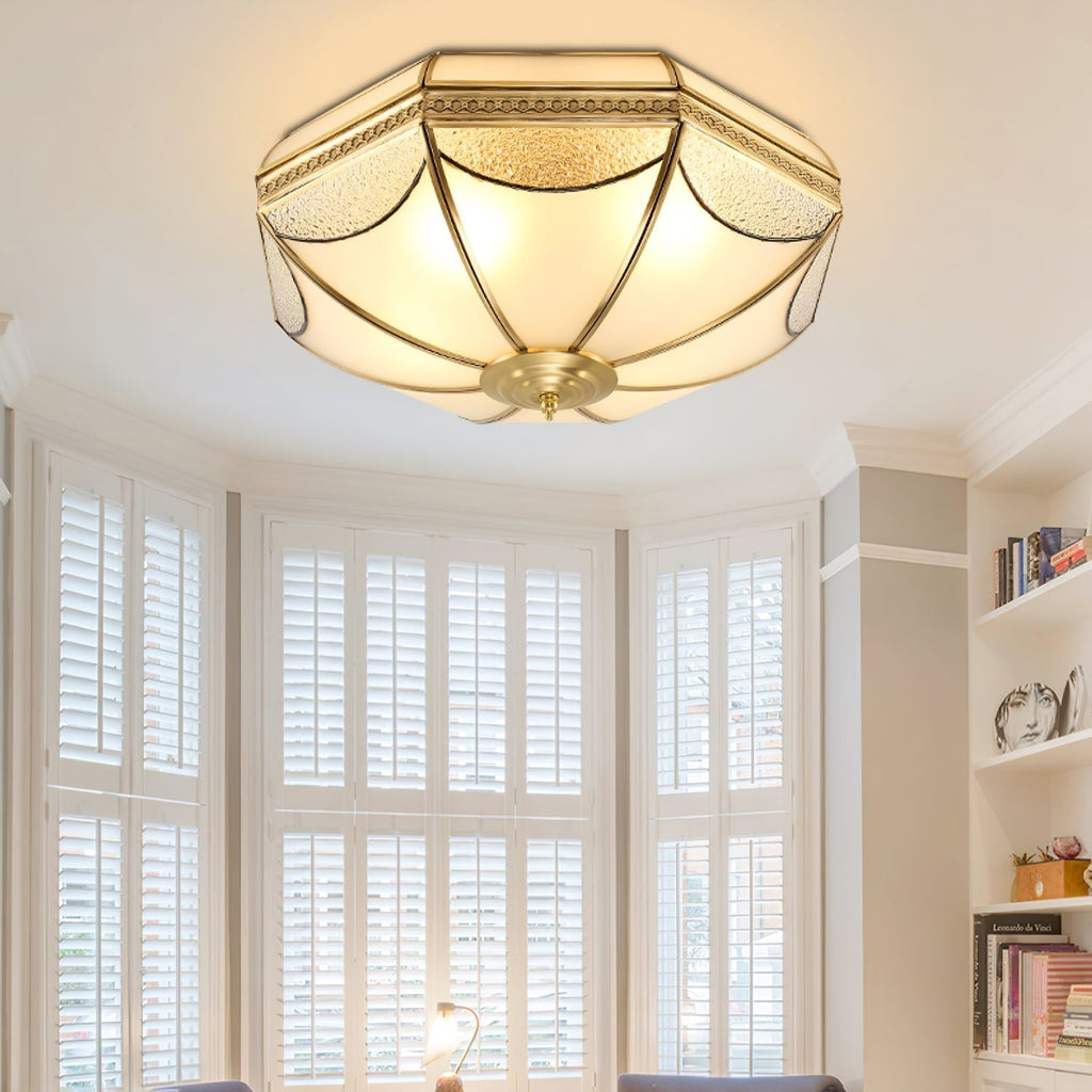 Lampada da soffitto a cupola Ellaeara in stile industriale — Struttura in ottone massiccio, diffusore in vetro