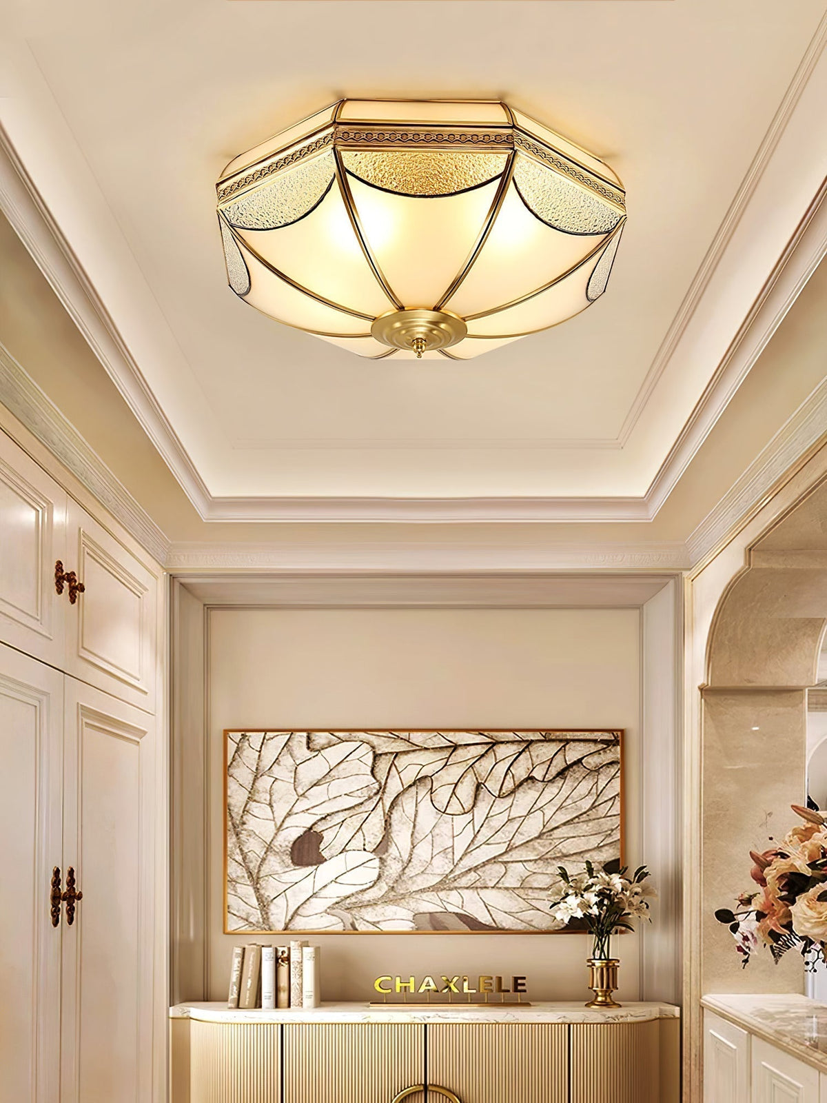Lampada da soffitto a cupola Ellaeara in stile industriale — Struttura in ottone massiccio, diffusore in vetro