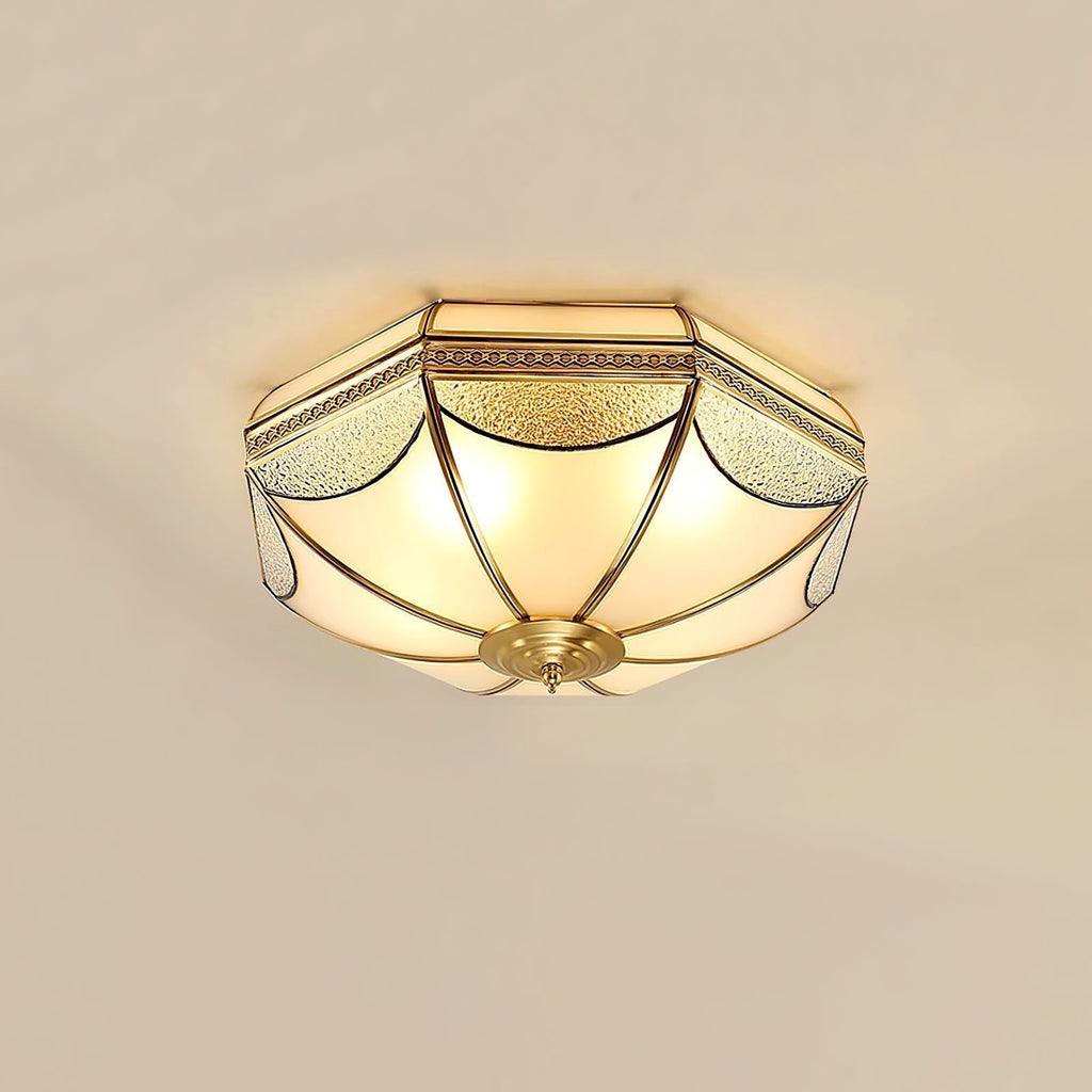 Lampada da soffitto a cupola Ellaeara in stile industriale — Struttura in ottone massiccio, diffusore in vetro