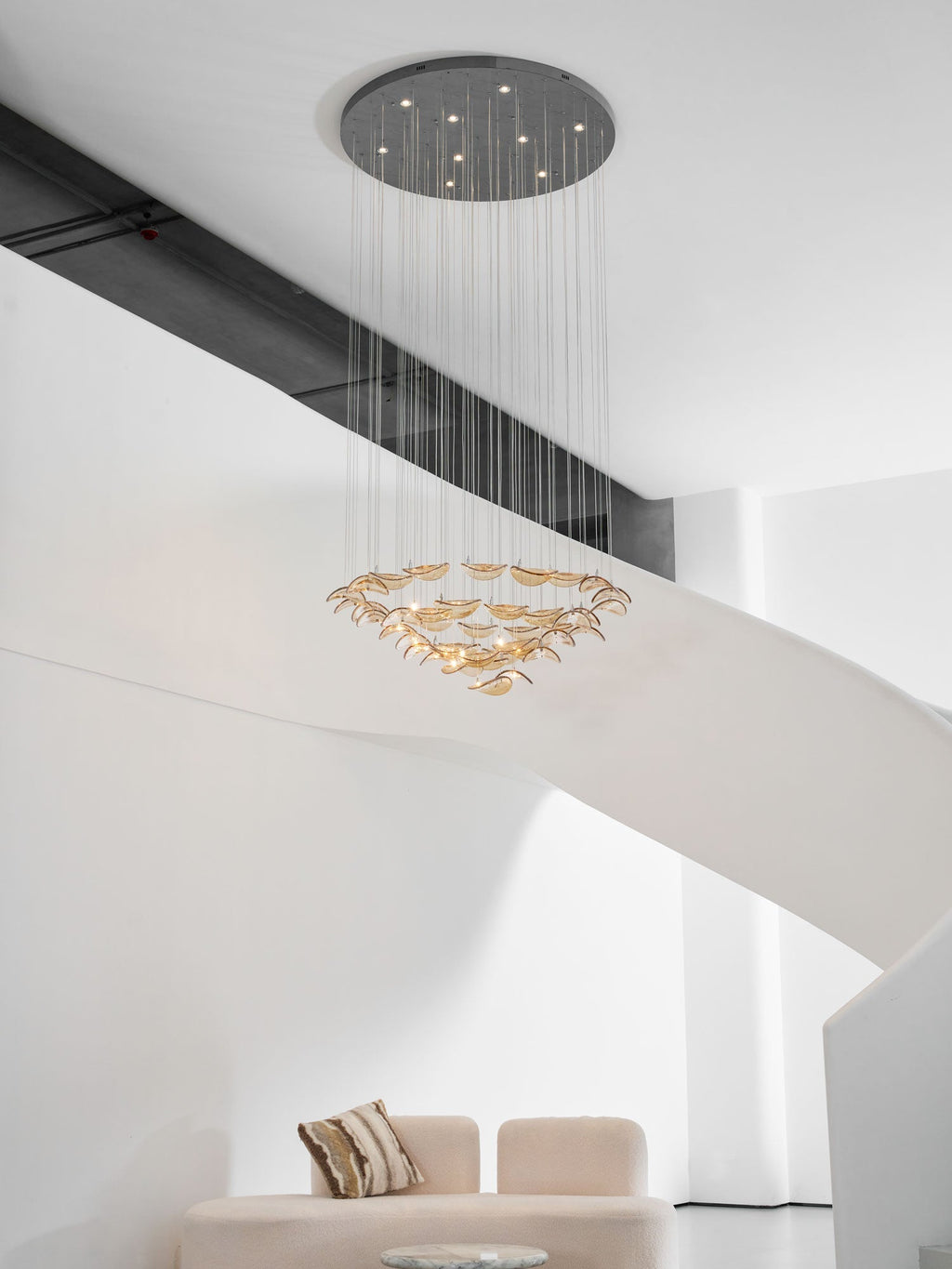 Wave flydende blad-lysekrone — skulpturel loftsophængt lampe
