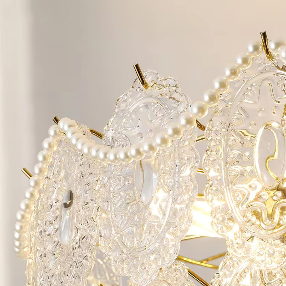 Κρεμαστό φωτιστικό Lustra Wave Pearl Gold — Μοντέρνος σχεδιασμός