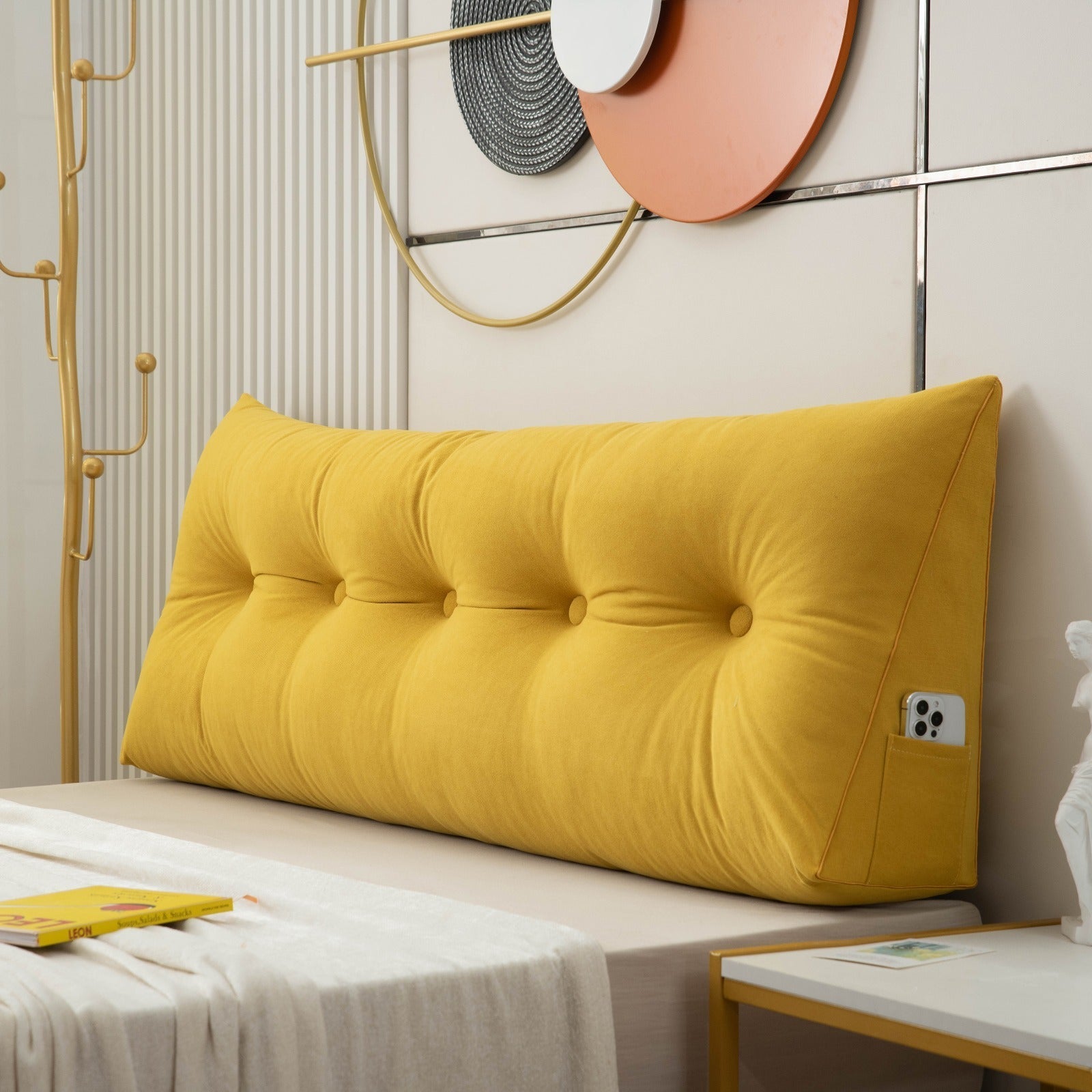 Luxusní elegantní klínový polštář