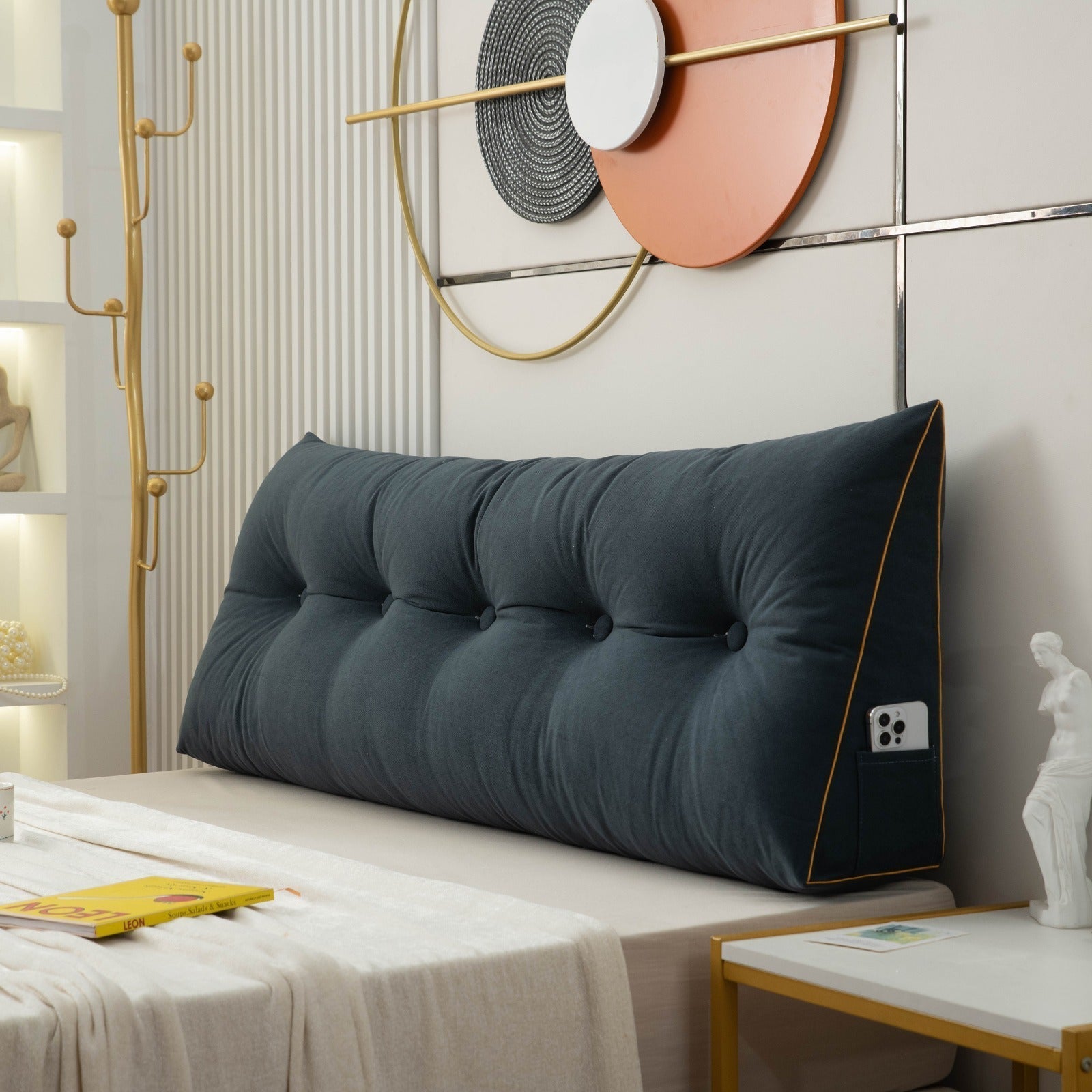 Luxusní elegantní klínový polštář