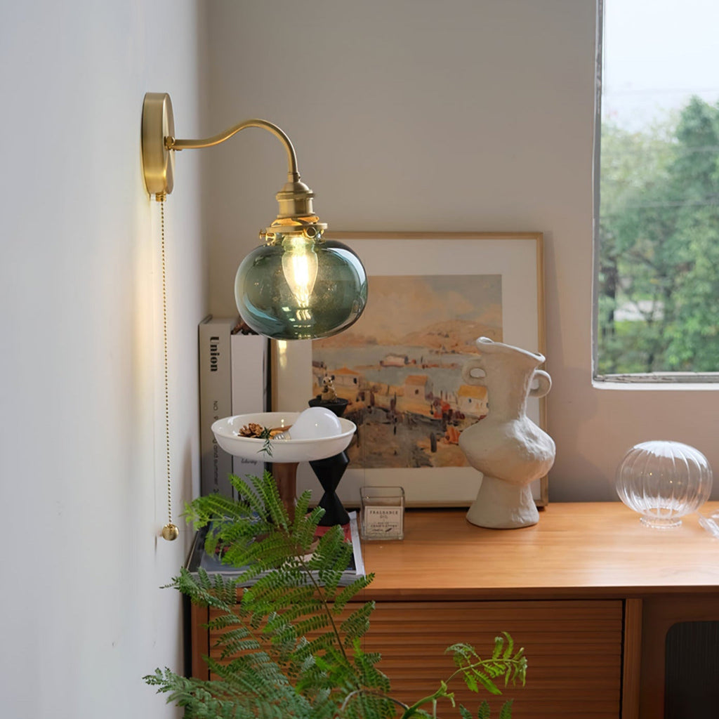 Lampada da parete vintage in vetro June — Catenella in ottone