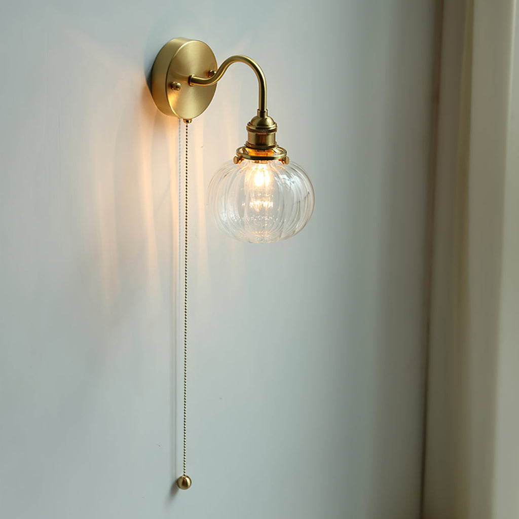 Lampada da parete vintage in vetro June — Catenella in ottone
