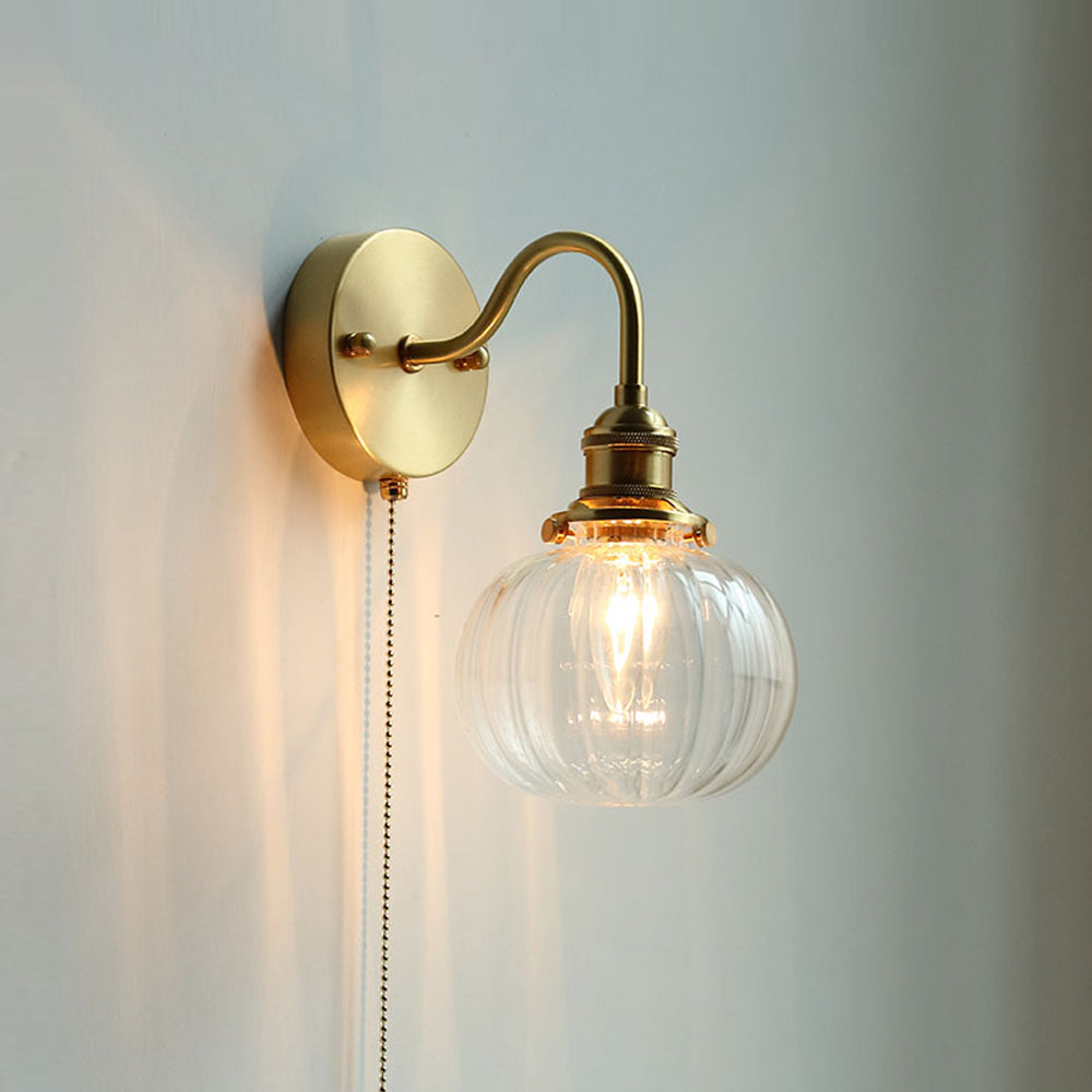 Lampada da parete vintage in vetro June — Catenella in ottone