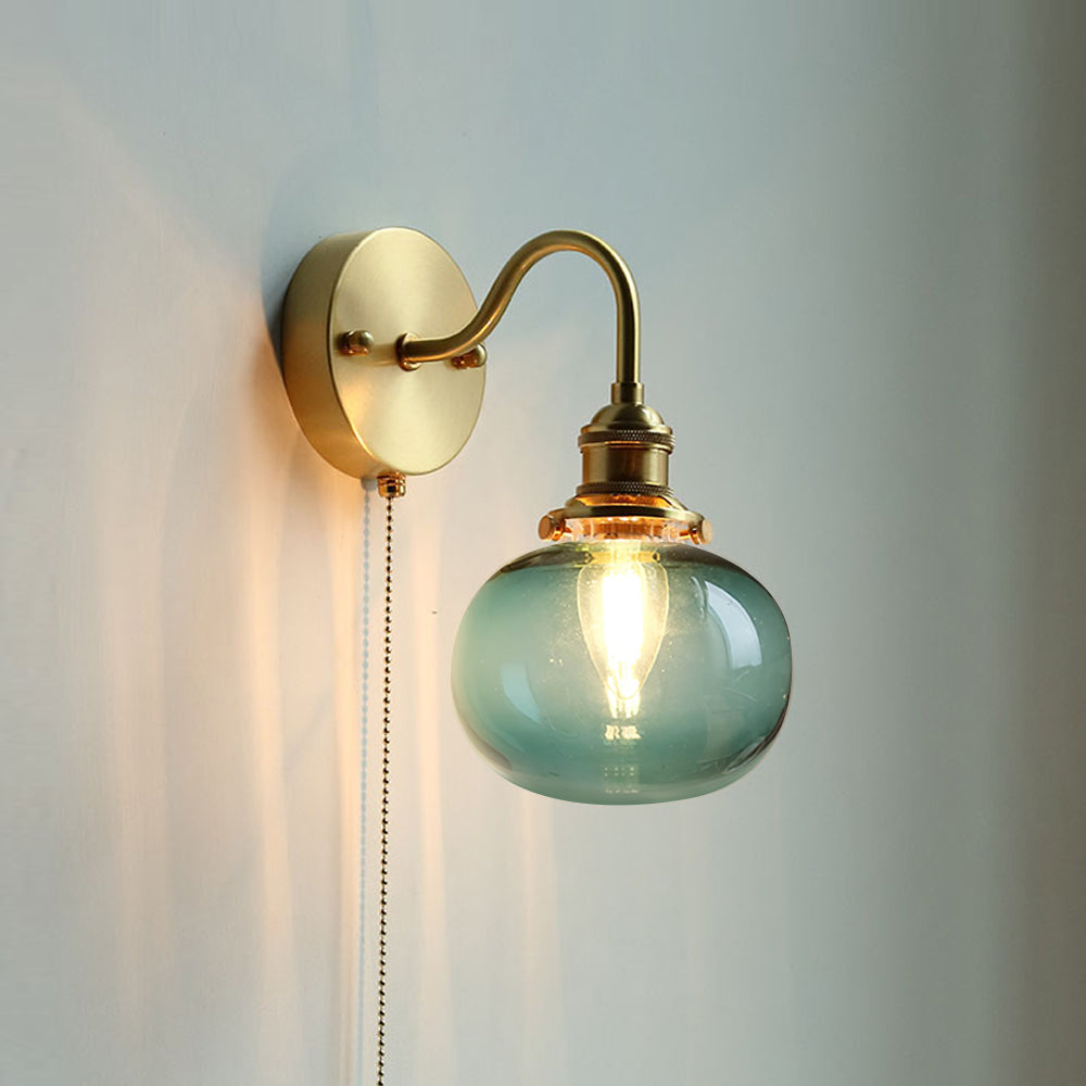 Lampada da parete vintage in vetro June — Catenella in ottone