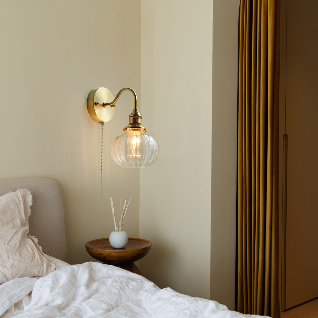 Lampada da parete vintage in vetro June — Catenella in ottone